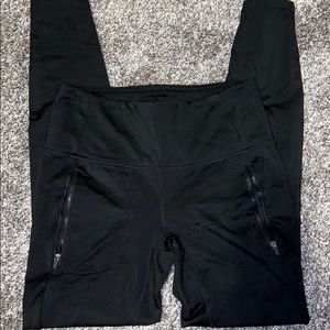 Leggings with pockets!